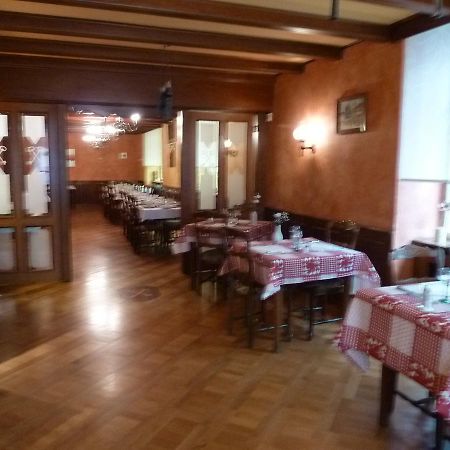 מלון Marmoutier Aux Deux Clefs מראה חיצוני תמונה